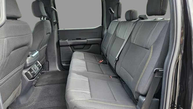 2025 Ford F-150 STX SuperCrew 5.5' Box RWD