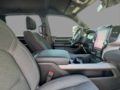 2025 Ram 1500 Big Horn Crew Cab 5'7" Box 4WD