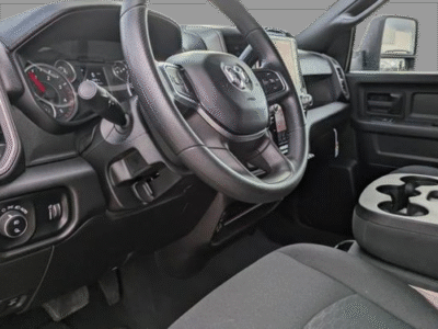 2025 Ram 3500 Tradesman Crew Cab 8' Box 4WD