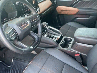 2025 GMC Canyon AT4 4WD