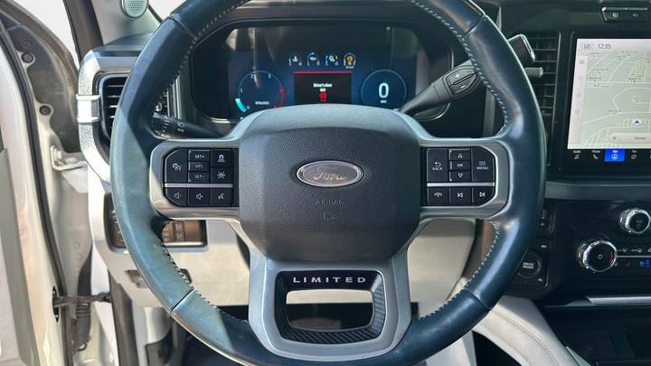 2024 Ford Super Duty F-450 Limited Crew Cab 8' Box DRW 4WD