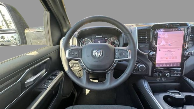 2025 Ram 1500 Big Horn Crew Cab 5'7" Box 4WD
