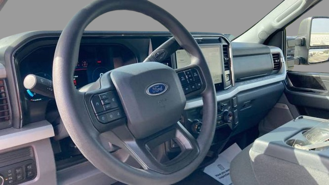 2025 Ford Super Duty F-250 XLT Crew Cab 6.75' Box 4WD