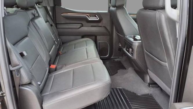 2025 Chevrolet Silverado 1500 RST Crew Cab Standard Bed 4WD