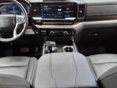 2025 Chevrolet Silverado 1500 RST Crew Cab Standard Bed 4WD