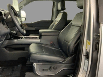 2024 Ford Super Duty F-450 LARIAT Crew Cab 8' Box DRW 4WD