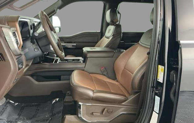 2024 Ford Super Duty F-450 King Ranch Crew Cab 8' Box DRW 4WD