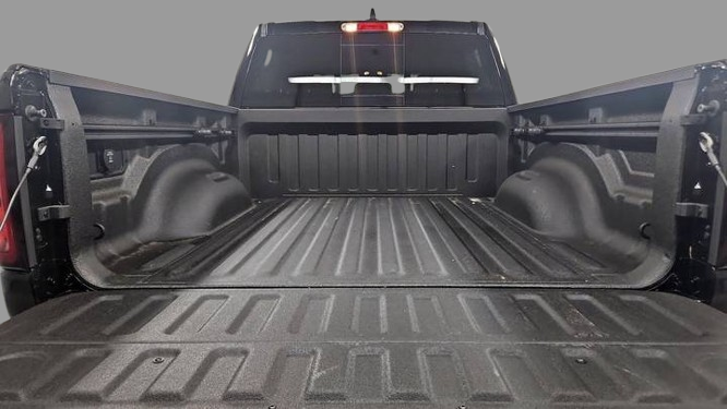 2025 Ram 1500 Warlock 4x4 Crew Cab 5'7" Box