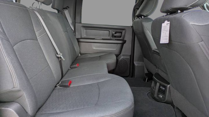 2025 Ram 3500 Tradesman Crew Cab 8' Box 4WD