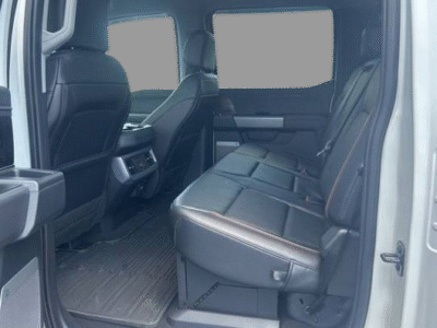 2025 Ford Super Duty F-350 LARIAT Crew Cab 6.75' Box 4WD