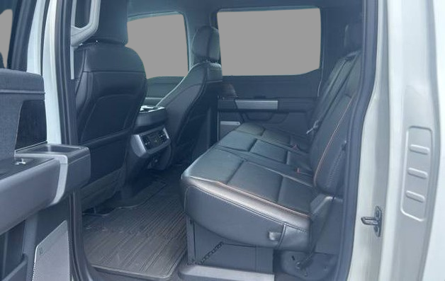 2025 Ford Super Duty F-350 LARIAT Crew Cab 6.75' Box 4WD