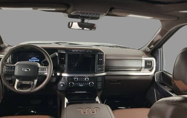 2024 Ford Super Duty F-450 King Ranch Crew Cab 8' Box DRW 4WD