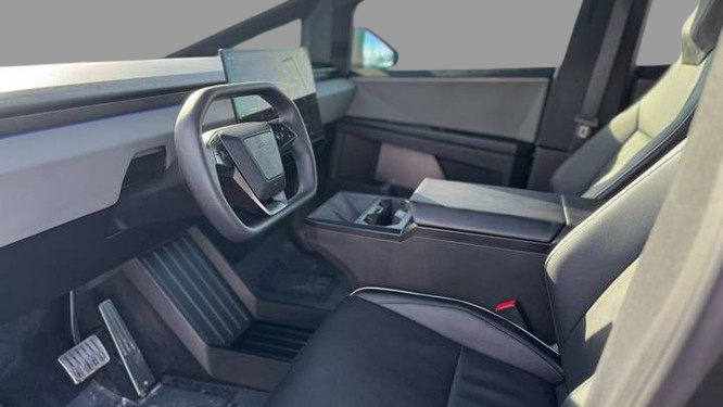 2025 Tesla Cybertruck AWD