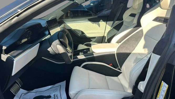 2026 Tesla Model S Plaid