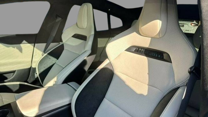 2026 Tesla Model S Plaid