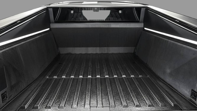 2025 Tesla Cybertruck Cyberbeast AWD