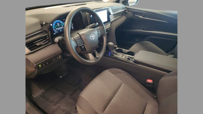 2026 Toyota Camry Hybrid LE FWD